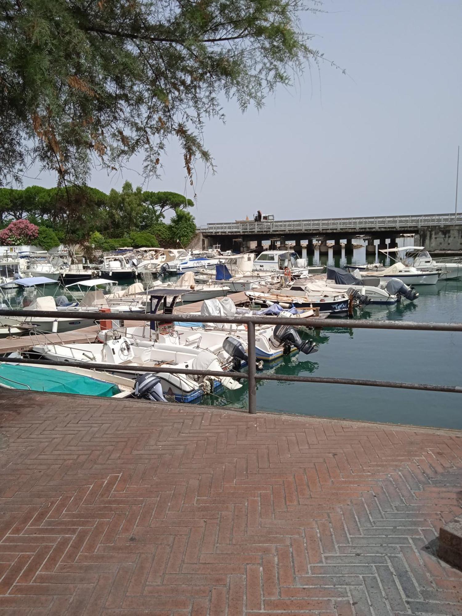 Casa Vacanze Torre Di Mola Formia Zewnętrze zdjęcie